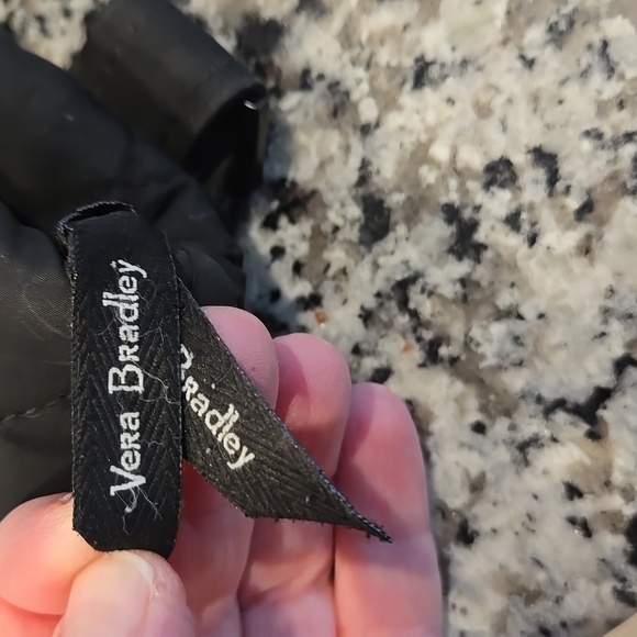 VERA BRADLEY ULTRALIGHT QUILTED HIPSTER CROSSBODY BAG IN BLACK. - Picture 13 of 13